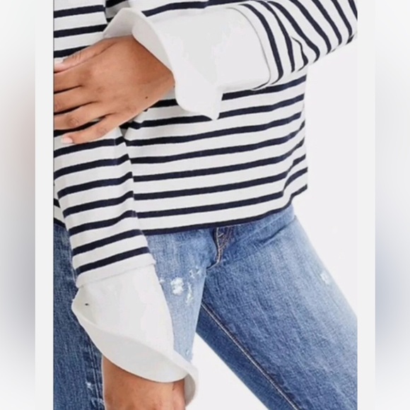 J. Crew Preppy Navy Striped Boatneck Cotton Long Sleeve Cuffed Sleeve Top DD - Picture 3 of 9